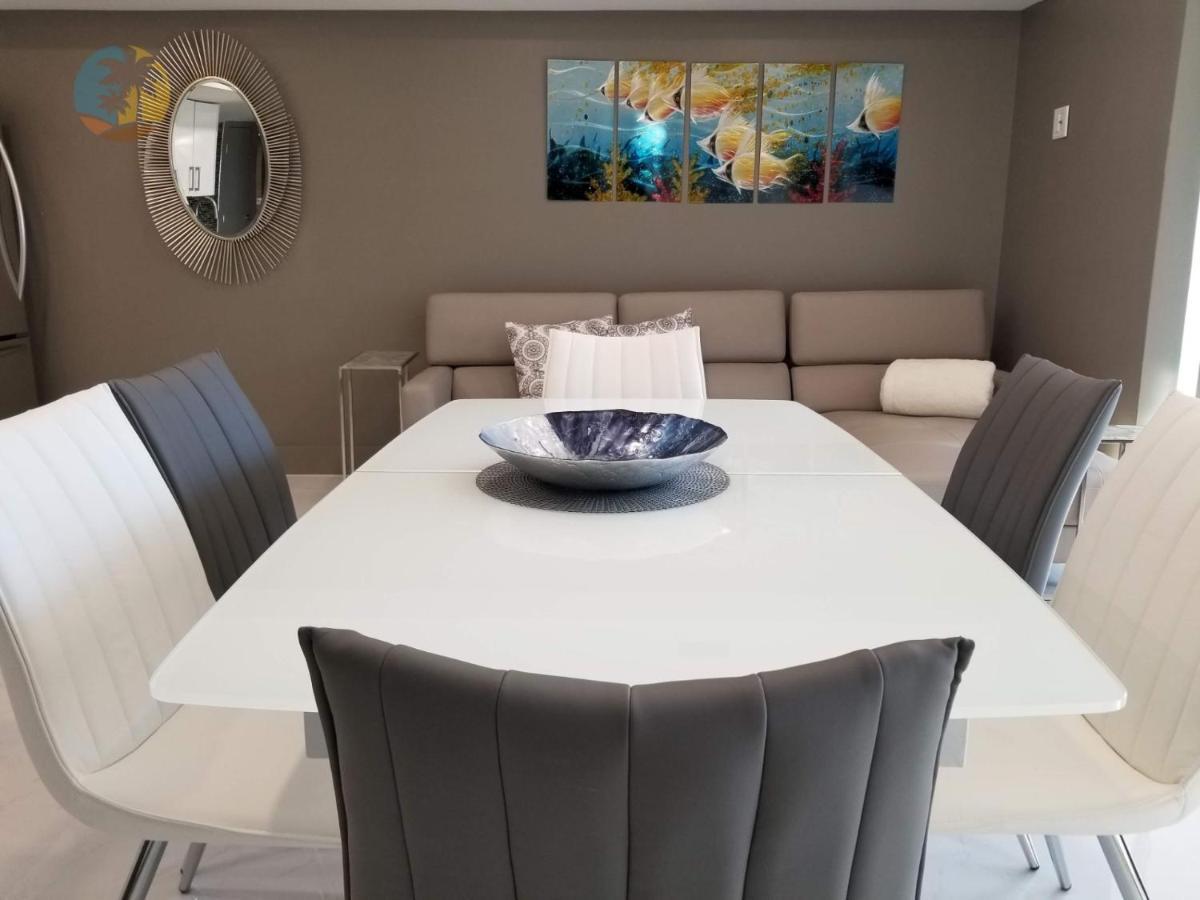 Luxury Beach Resort - Hora Rentals Маями Бийч Екстериор снимка
