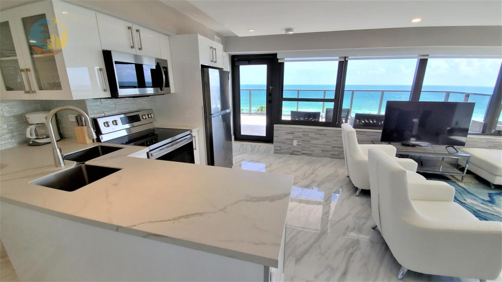 Luxury Beach Resort - Hora Rentals Маями Бийч Екстериор снимка